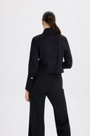 Asimetrik Metal Düğme Detaylı Siyah Poplin Gömlek