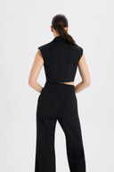 Blazer Yaka Siyah Crop Yelek