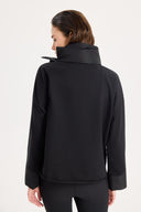 Dik Yaka Asimetrik Siyah Bluz